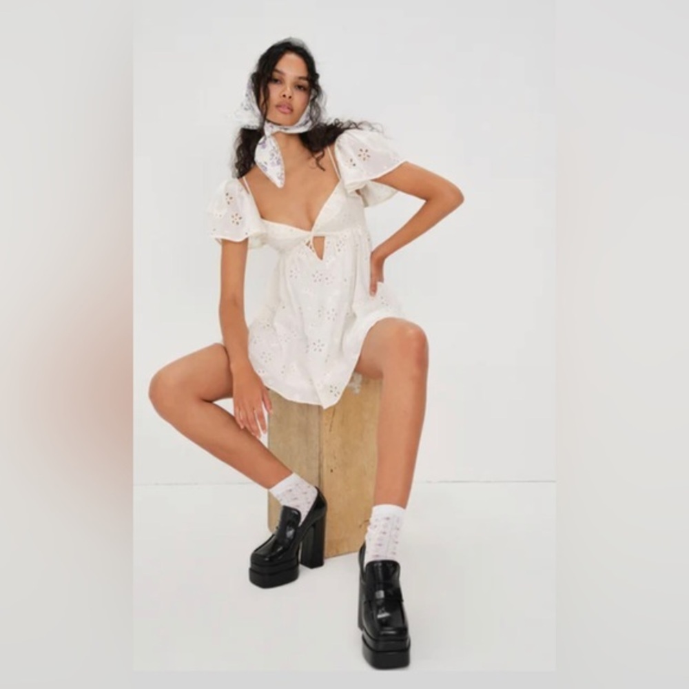 For love & lemons white Weston Mini Dress size large‎ new